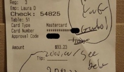 Khách đại gia ăn 2 triệu, “bo” nhân viên 43 triệu